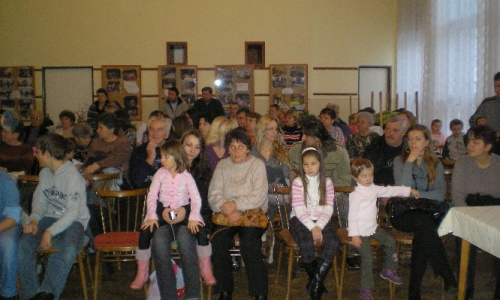 Jelmezes farsangi buli , 2016. január 30-án a kultúrházban.