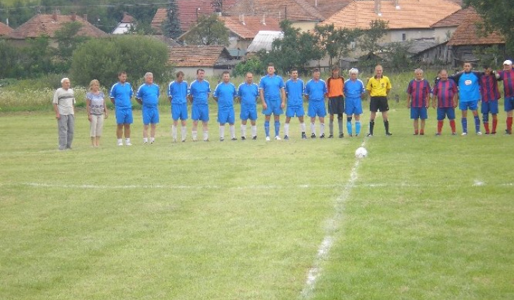 Futbalový zápas v obci Felsőtelekes - seniori