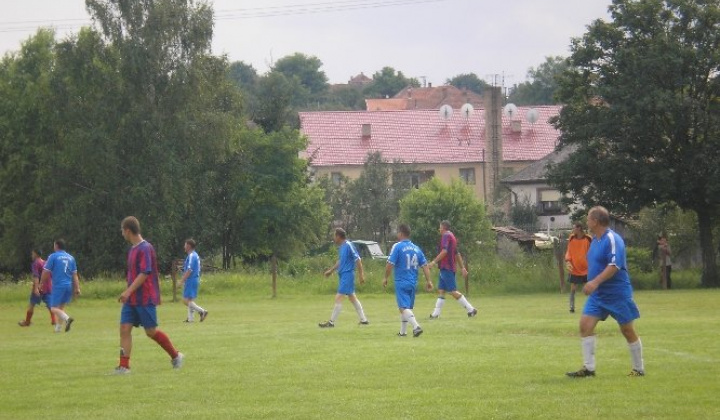 Futbalový zápas v obci Felsőtelekes - seniori
