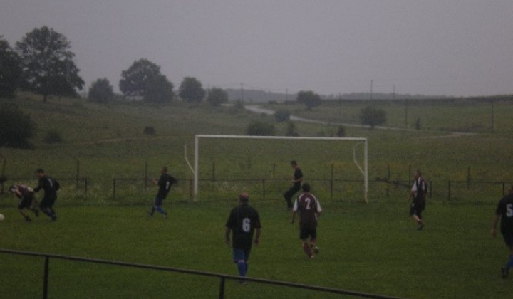 Futball - Felsőtelekes / Hosszúszó