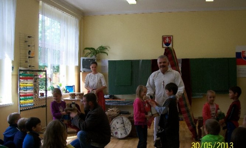 HALLOWEEN PARTY