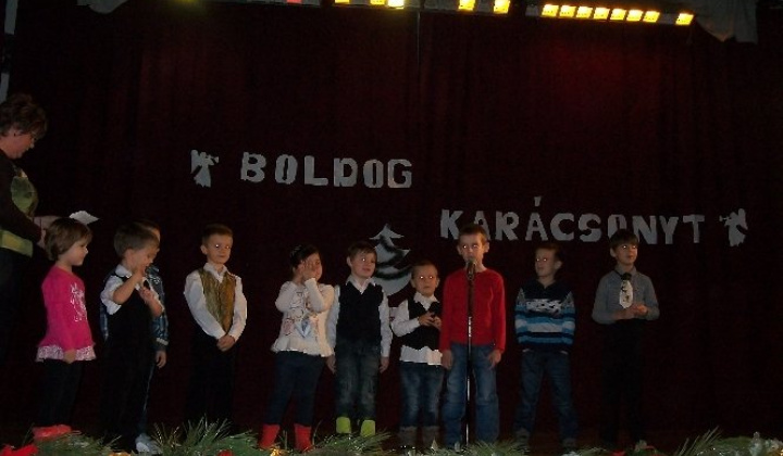 Karácsonyi műsor - Vianočný program