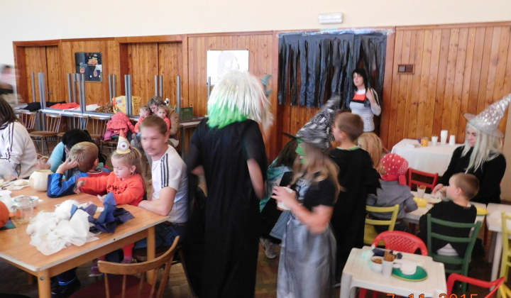 HALLOWEEN PARTY